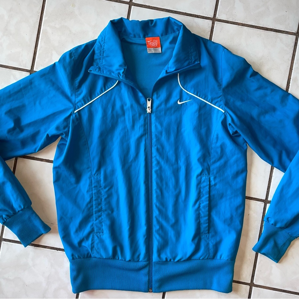 Vintage Y2K Nike Men's Blue Windbreaker Track Jacket, EUC Size Small